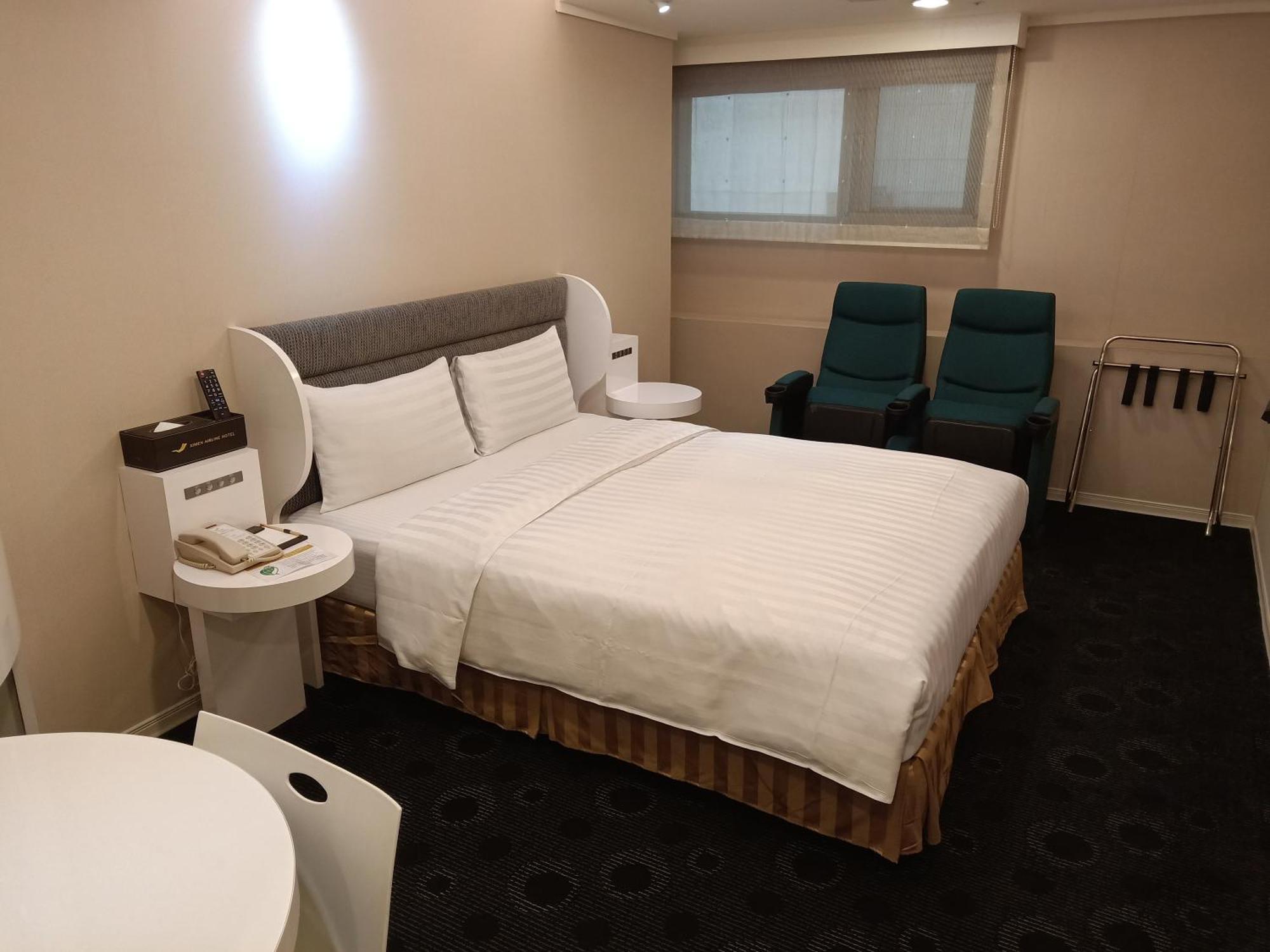 Ximen Airline Hotel Тайпей Екстериор снимка