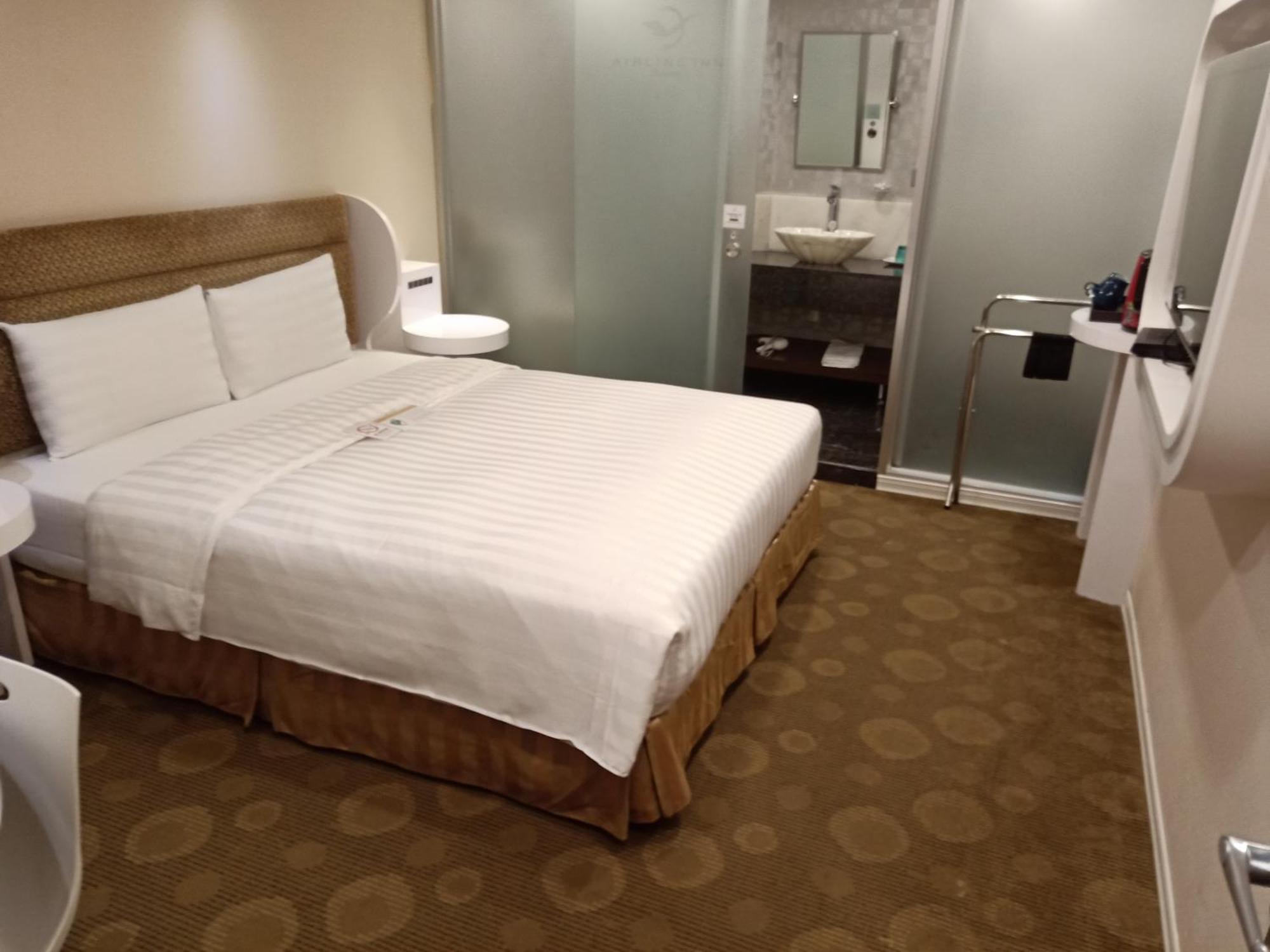 Ximen Airline Hotel Тайпей Екстериор снимка