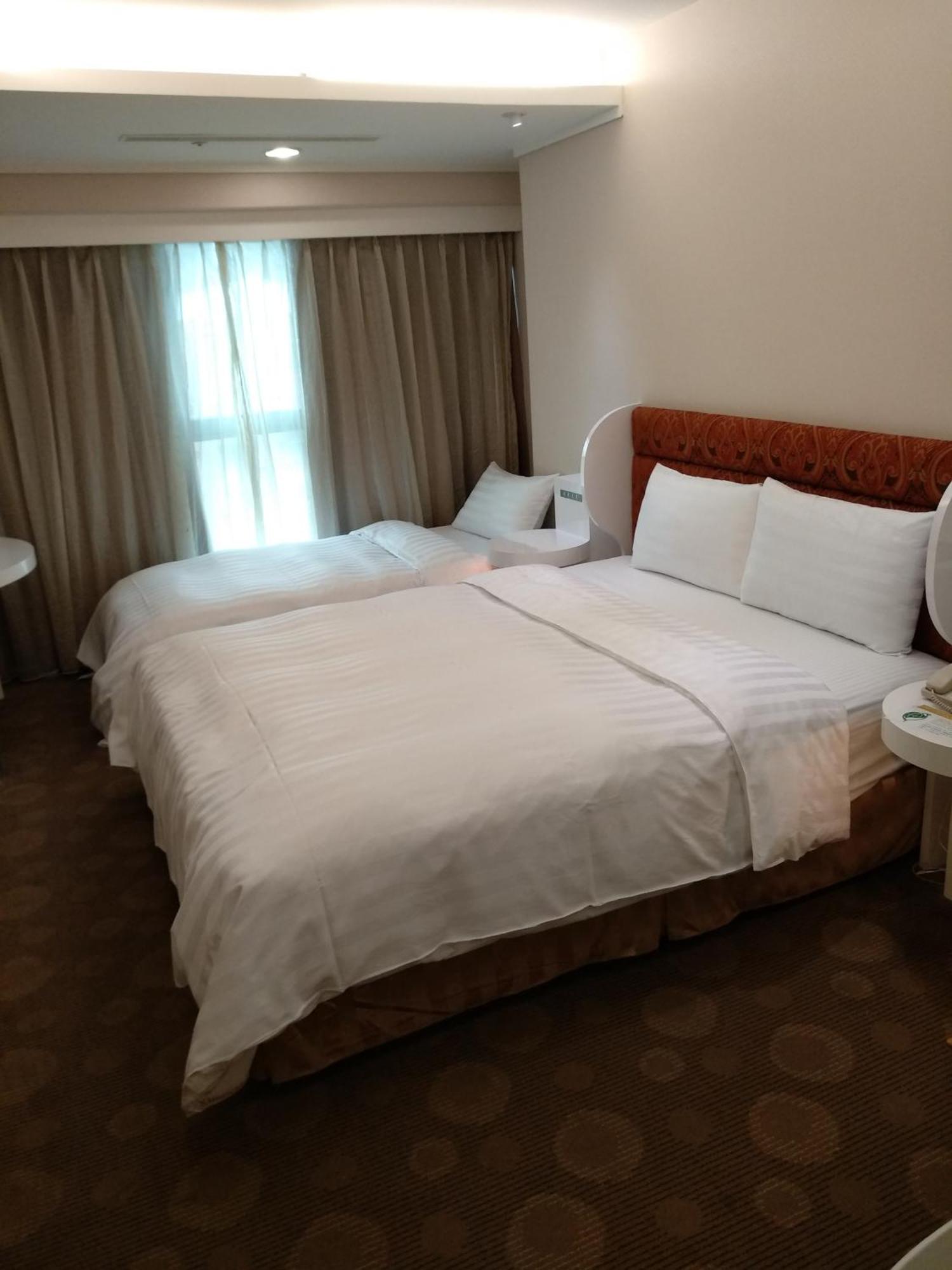 Ximen Airline Hotel Тайпей Екстериор снимка