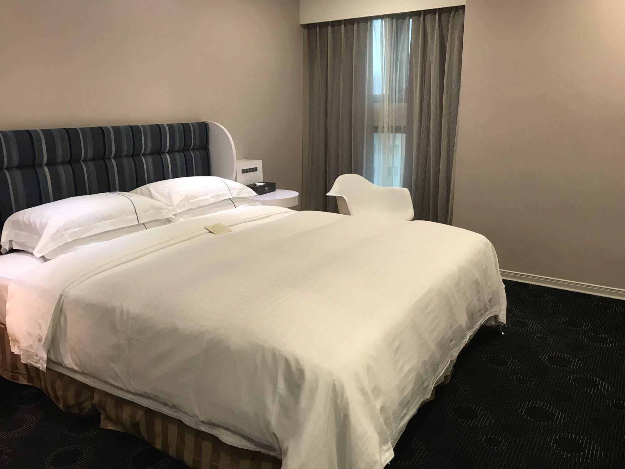 Ximen Airline Hotel Тайпей Екстериор снимка