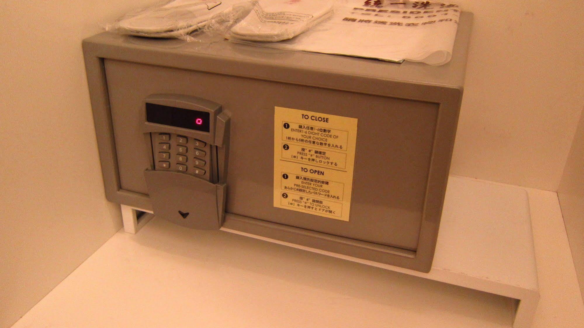 Ximen Airline Hotel Тайпей Екстериор снимка