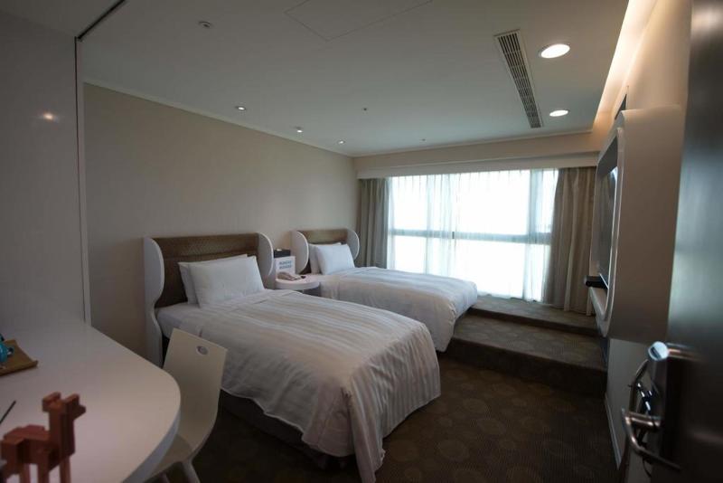 Ximen Airline Hotel Тайпей Екстериор снимка