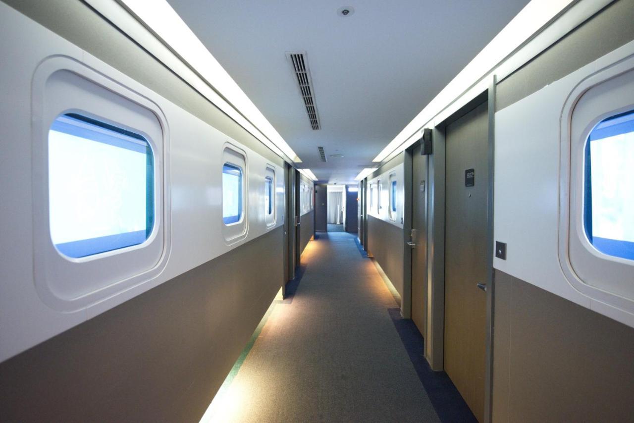 Ximen Airline Hotel Тайпей Екстериор снимка